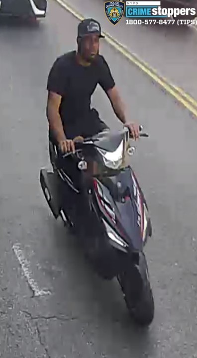Man shot in leg after Bronx sidewalk dispute, gunman fled on scooter