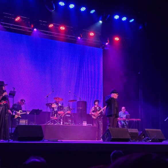 Mayor rodrick keeps the good times rolling with another concert on the beach - photo licensed by shore news network.