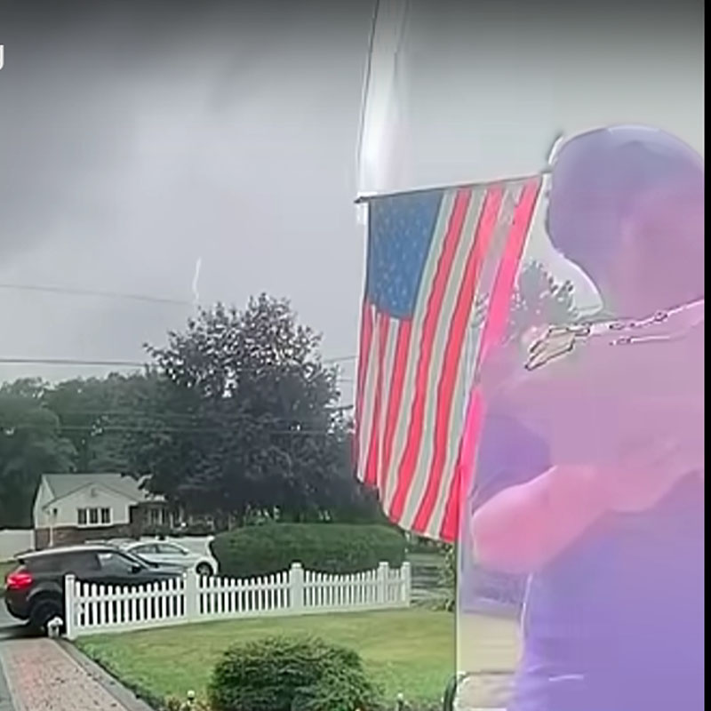 New Jersey delivery driver nearly struck by lightning in Wayne during food drop-off