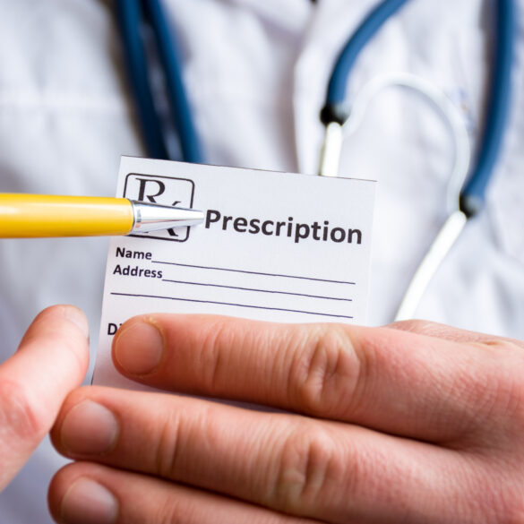 Doctor suspended after feds say he traded opioid scripts for sex and defrauded medicaid - photo licensed by shore news network.