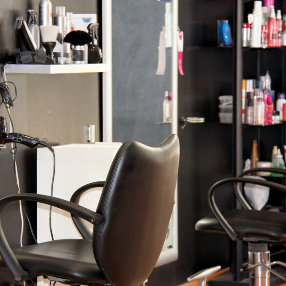 Former cop gets probation after shaking down salon owner for $9k - photo licensed by shore news network.