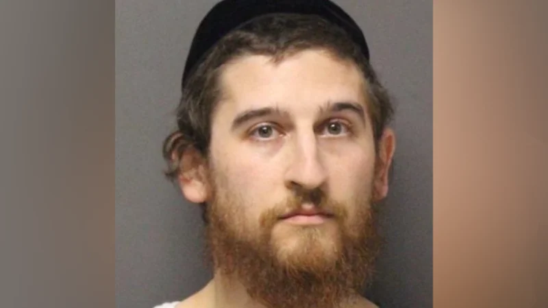 Lakewood father charged after leaving toddler alone in hot car outside police station on hot summer day