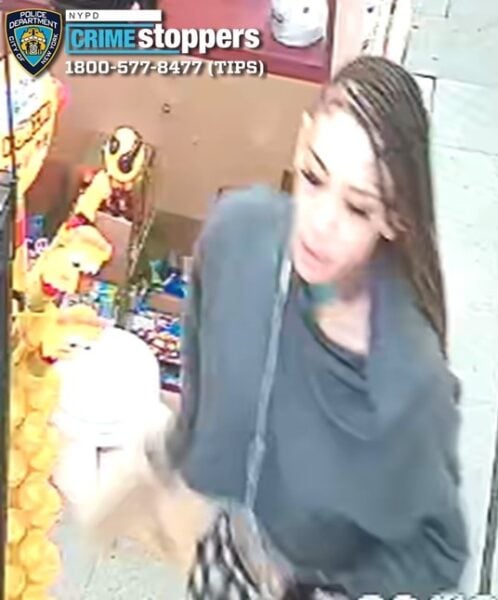 Man, 67, attacked with paper towel roll in Queens storefront assault