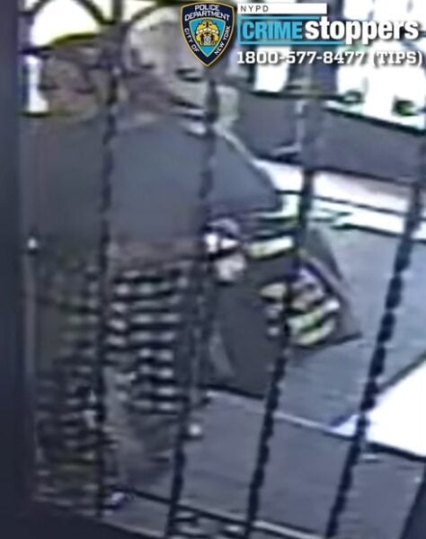 Man, 67, attacked with paper towel roll in Queens storefront assault