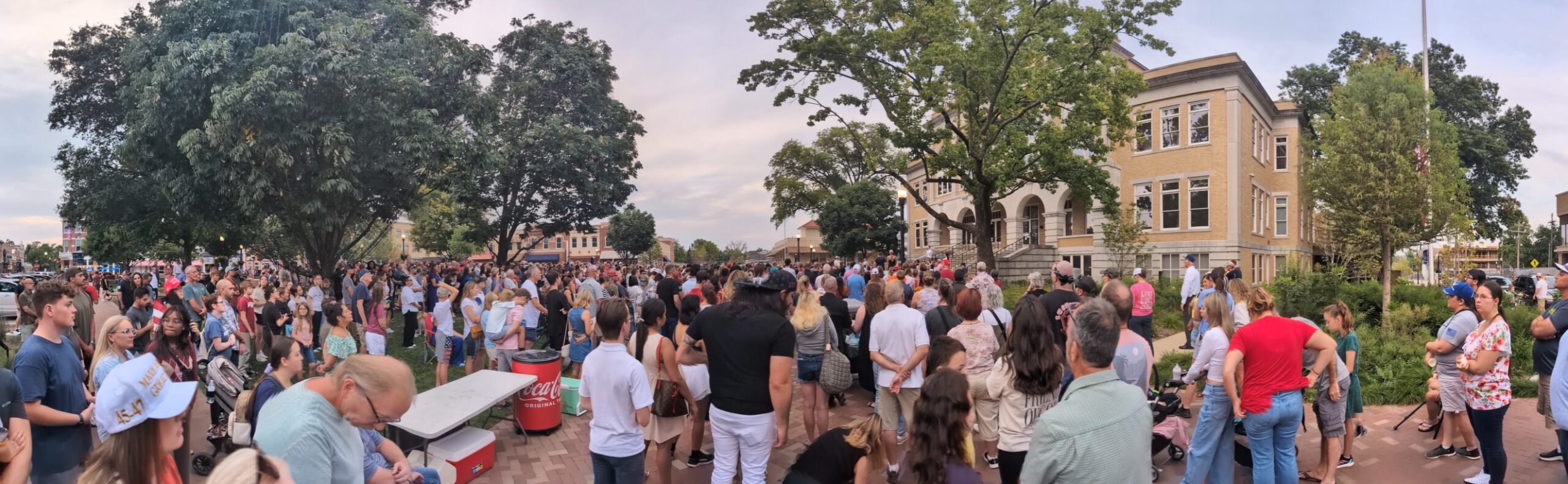 Arkansas student tramples Charlie Kirk memorial, now the restaurant where she worked is taking action