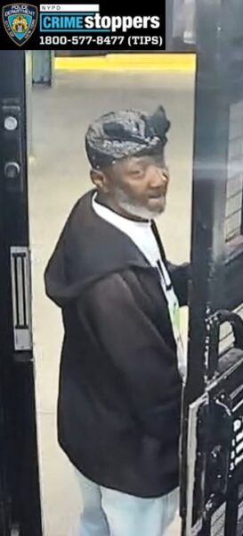 MTA worker slashed in Brooklyn subway tunnel, attacker on the run