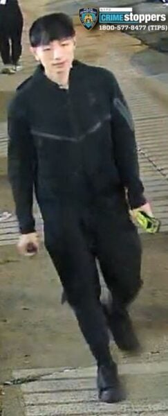 Three suspects sought after violent robbery in Kissena Park