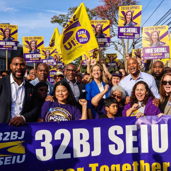 Wes moore and mike sherrill go door to door with defund the police organizer chigozie onyema in newark - photo licensed by shore news network.