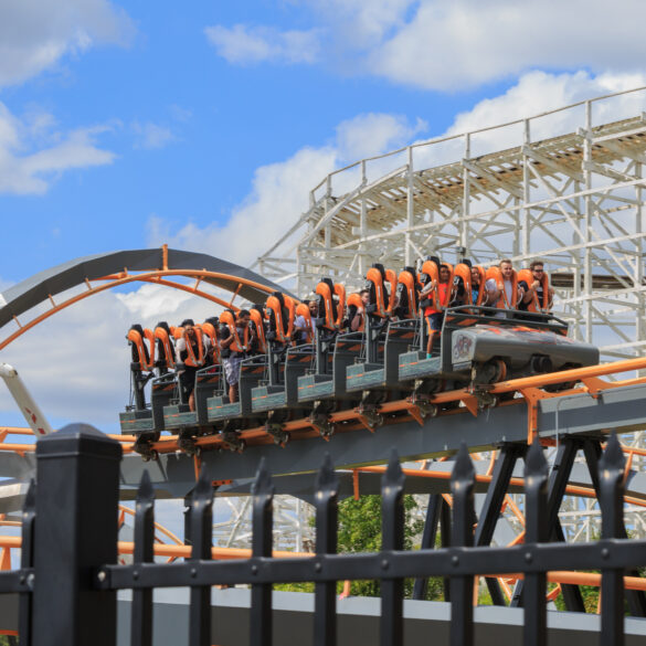 Six flags shuts down amusement park after 50 years, leaving fans heartbroken - photo licensed by shore news network.