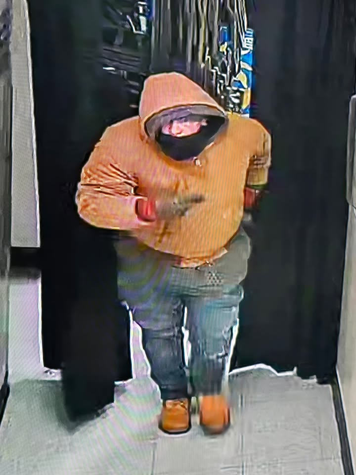 Caught on camera Wilkes Barre business burglar strikes before dawn