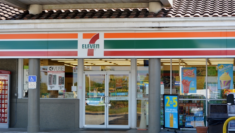 Armed robbers hit glen burnie 7-eleven, flee with cash before dawn - photo licensed by shore news network.