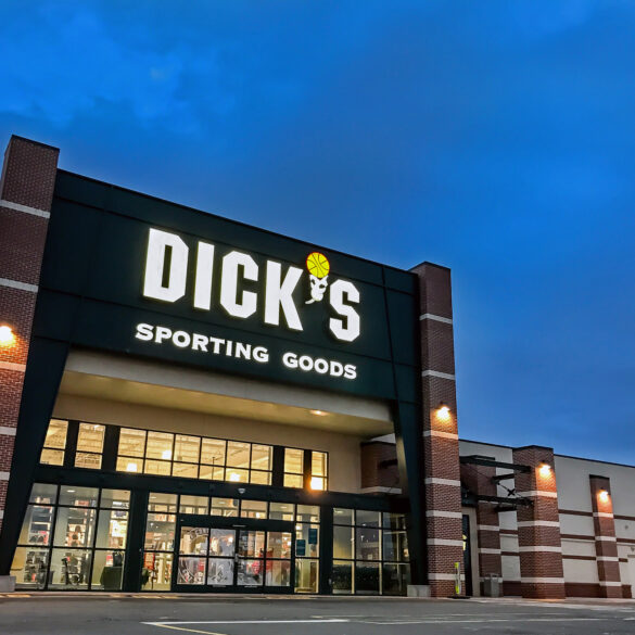 Dick's sporting goods