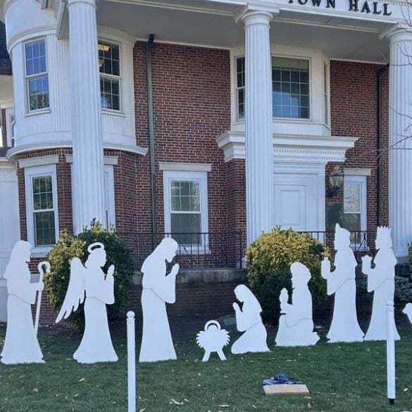 Toms river mayor rodrick says returning nativity scene at town hall keeps christ in christmas - photo licensed by shore news network.