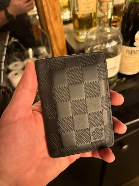 New jersey man searching for good samaritan who returned id from lost wallet - photo licensed by shore news network.