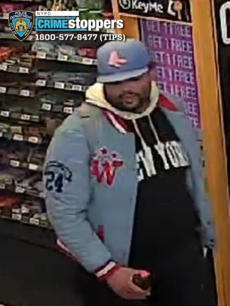 Suspect sought after woman groped inside Manhattan 7 Eleven police say