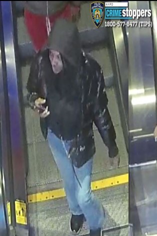 Rowdy movie goers attack and rob security guards at broadway theater - photo licensed by shore news network.