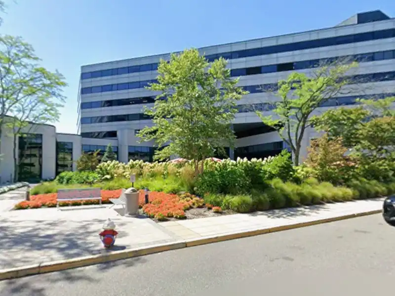 Analysts warn investors to sell Hanwha stock amid forced labor probe and cybersecurity concerns