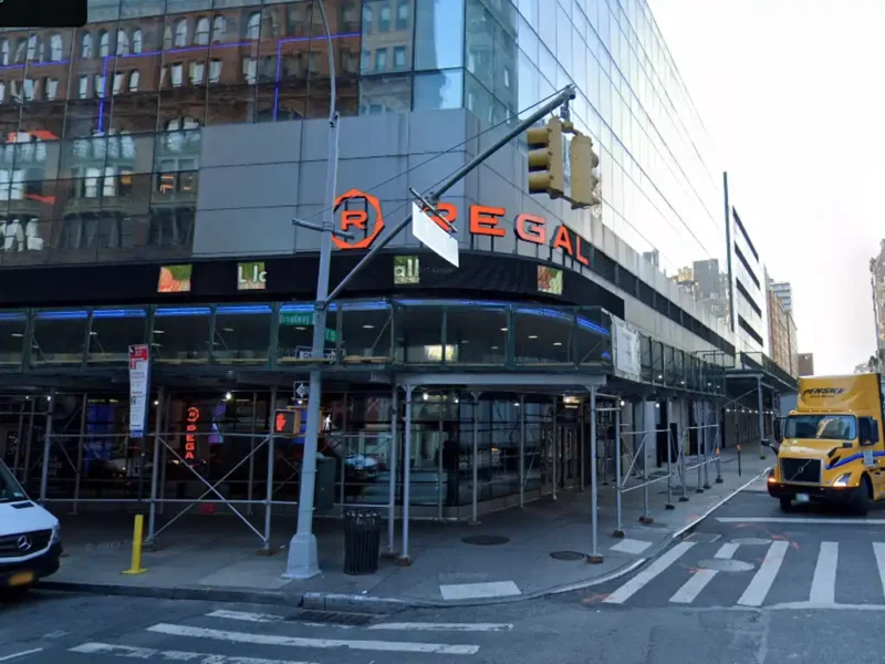 Rowdy movie goers attack and rob security guards at broadway theater - photo licensed by shore news network.