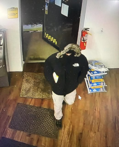 Toms River clerk breaks free as robber tries to bind her with zip ties