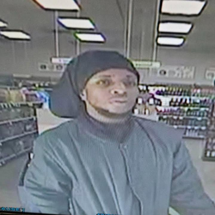Credit card crook treats himself to fried chicken and liquor