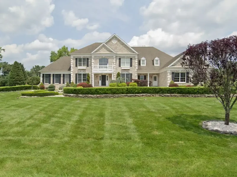 Howell township real estate heats up as luxury sales top $1. 3 million - photo licensed by shore news network.