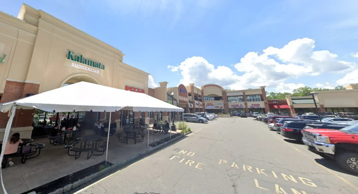 How a Once Busy Plaza in Jackson Has Changed Forever and Now Sits Eerily Vacant Every Weekend