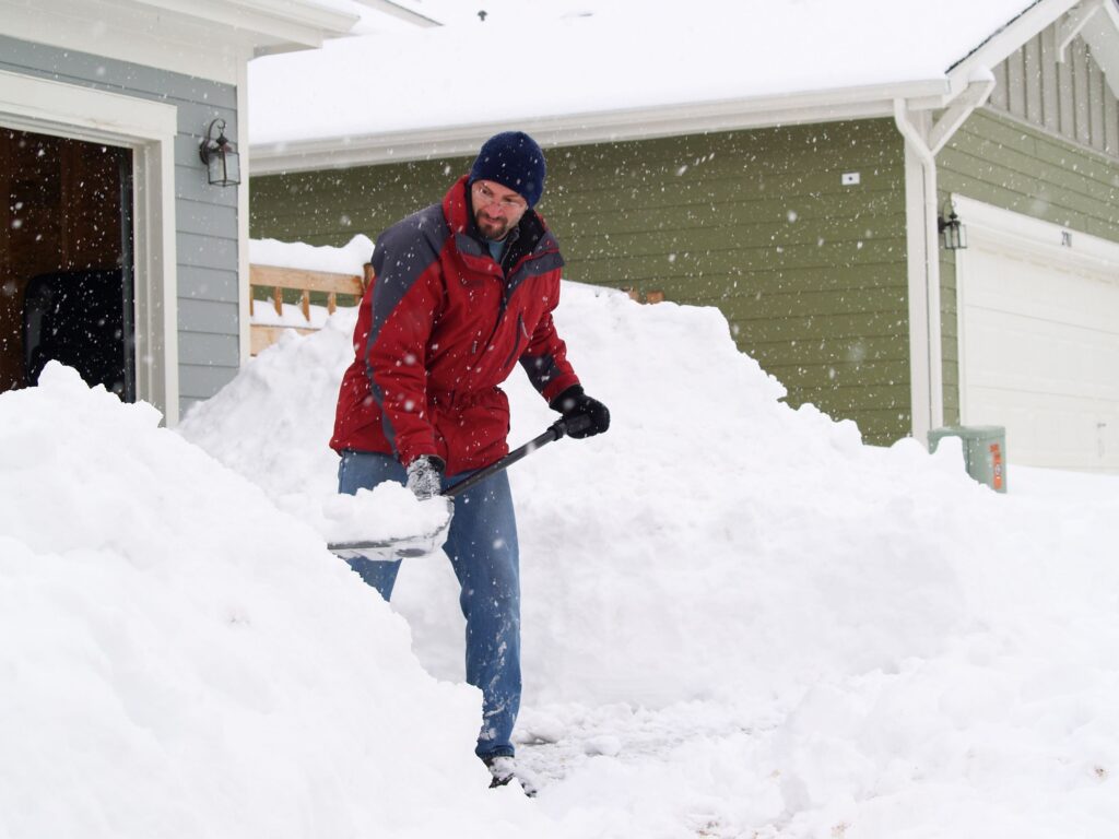 State of emergency declared as blizzard targets new jersey