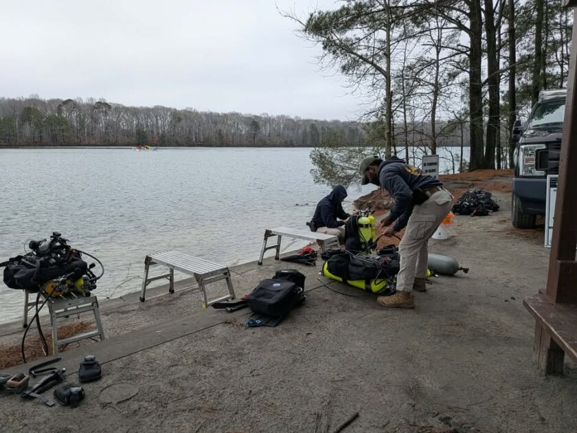 Chesapeake police dive team trains for underwater rescue operations at city park - photo licensed by shore news network.