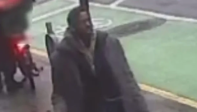 Police search for suspect who attacked woman with umbrella on manhattan’s upper east side