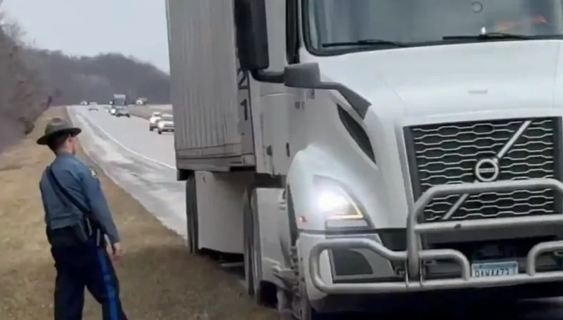 Foreign truck driver goes wrong way on missouri highway, narrowly avoids multiple collisions