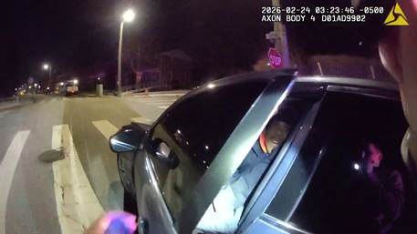 Trooper shot in Baltimore as suspect flees in battered Infiniti