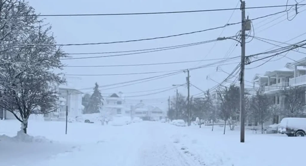 Ocean city urges residents to stay home as crews battle storm