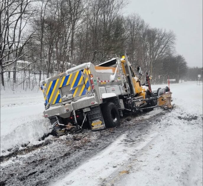Snow plow crash reported in Clarkstown as 12 inches blanket town Snow plow crash reported in Clarkstown as 12 inches blanket town