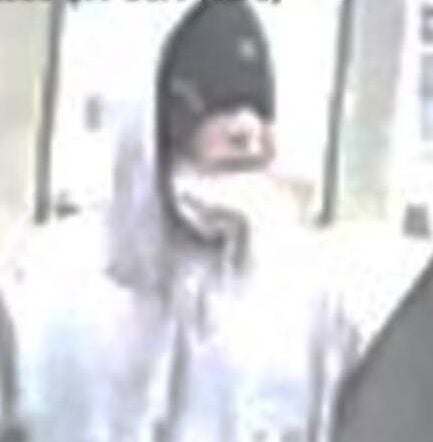 Early morning bronx subway robbery turns violent