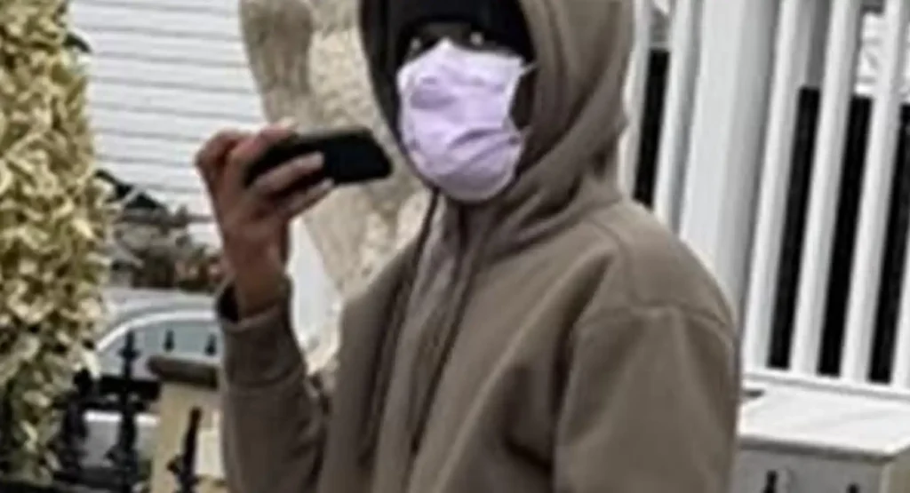 Nypd searching for suspect who attacked 66-year-old man in east elmhurst