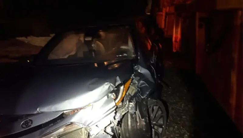 Train strikes unoccupied vehicle at Lake Road crossing in Congers; no injuries reported Train strikes unoccupied vehicle at Lake Road crossing in Congers no injuries reported