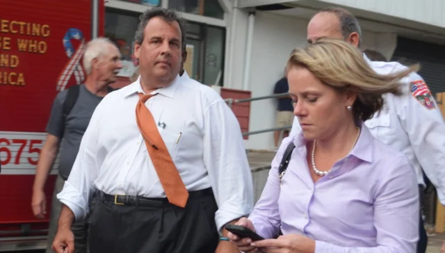 Chris christie is a ringleader in deep state politics according to roger stone