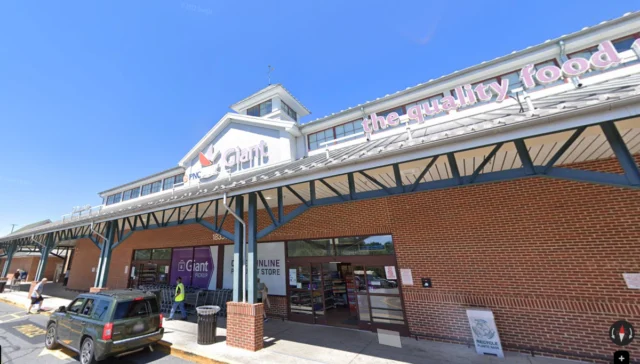 Man shot inside germantown giant grocery store as suspects flee after chaotic chase