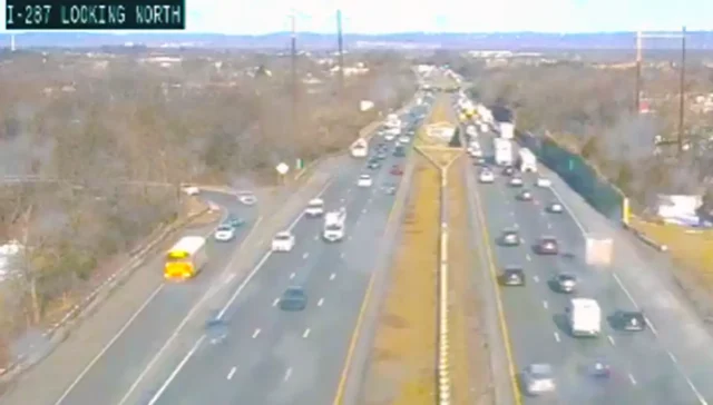 New jersey monday morning commuter traffic report: crashes and delays reported