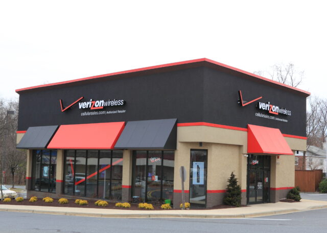 New jersey man sued verizon over $10 special deposit fee and lost