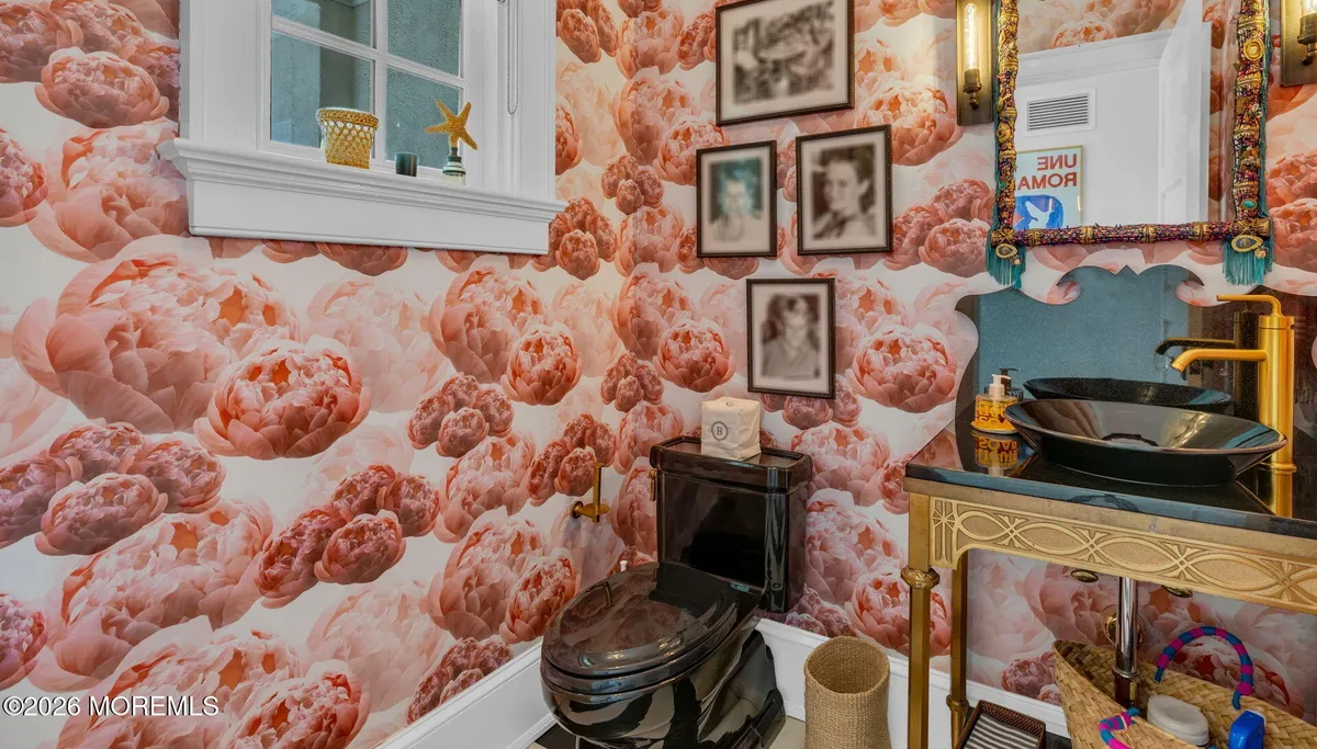 Ocean County $20M oceanfront estate hits market in Bay Head with 8 bedrooms