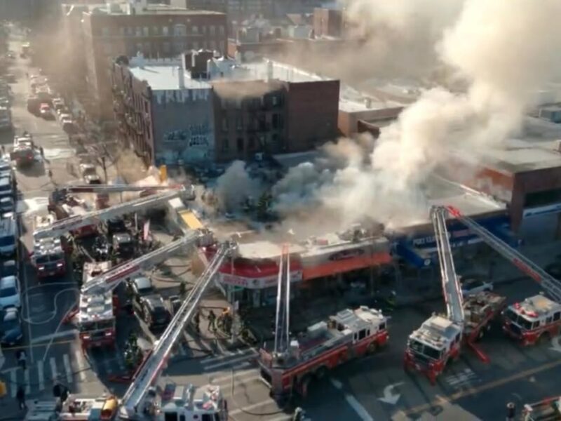 Brooklyn commercial building erupts in 3-alarm fire, nearly 200 fdny respond