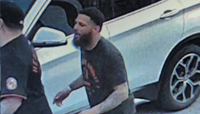Baltimore police seek suspects in south charles street aggravated assault