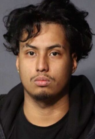 Deadly jamaica avenue shooting sparks manhunt in queens