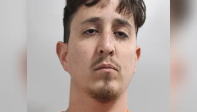 Lakeland substitute teacher arrested after students report inappropriate behavior