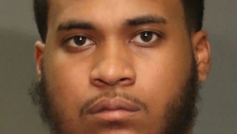 State police search for bronx man who got away from cops inside their own headquarters State police search for bronx man who got away from cops inside their own headquarters