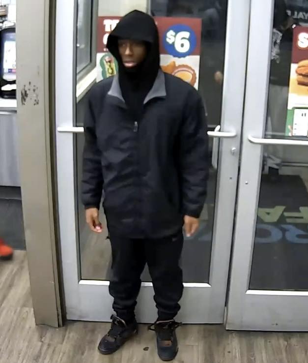 Baltimore cops hunt suspects in attempted armed robbery case