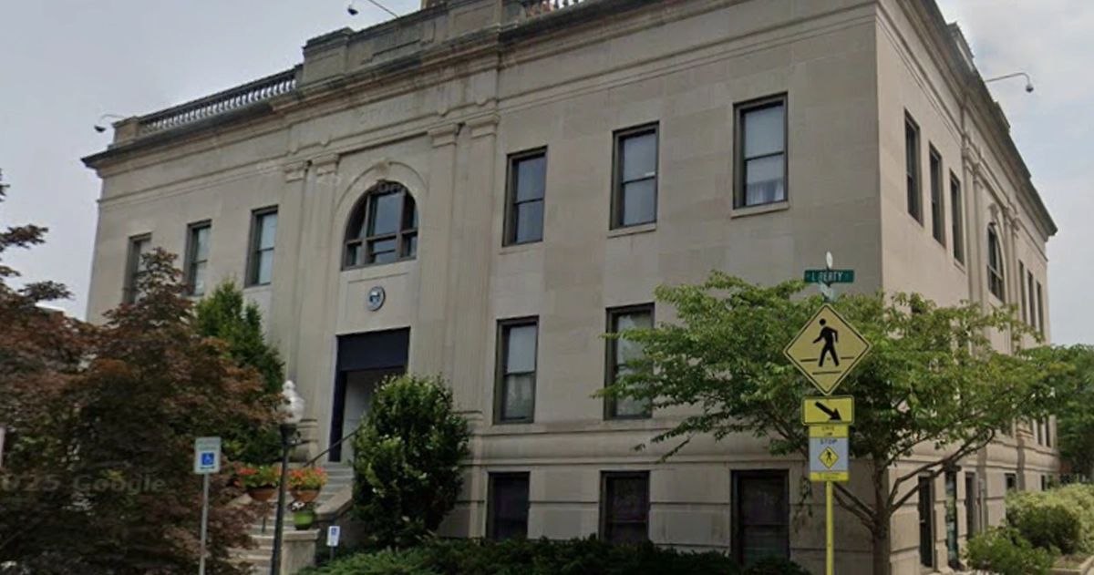 Cumberland man arrested after disruption at City Hall meeting