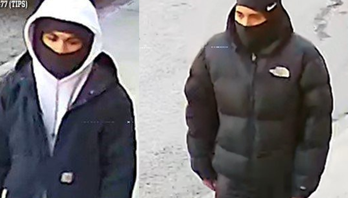 Teens robbed at gunpoint outside Bronx building, suspects flee with moped