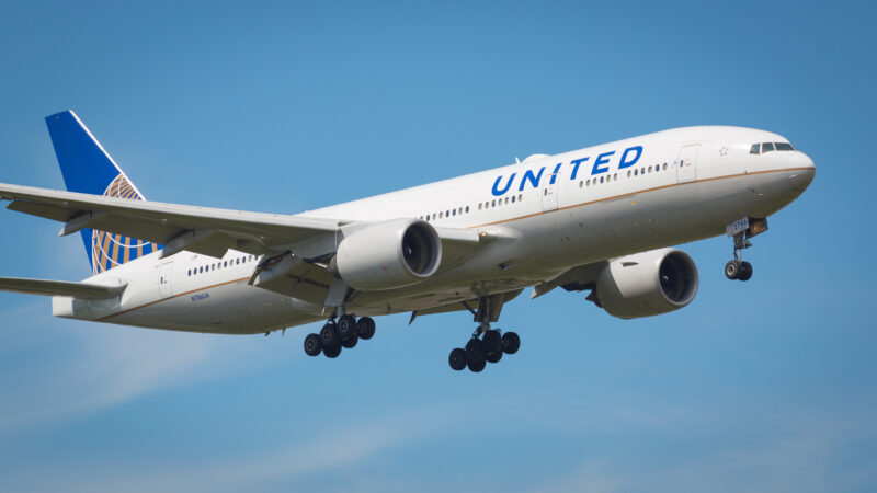United flight to laguardia diverts to pittsburgh after bomb concern, 165 evacuated safely